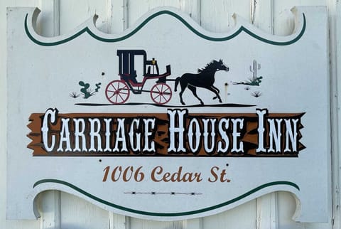 Welcome to the Carriage House Inn, your Hill Country getaway in the heart of the Cowboy Capital of the World!