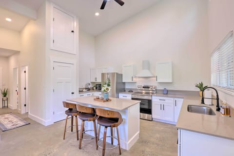 Kitchen | Cooking Basics | Coffee Maker | Toaster