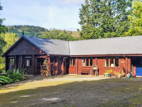 Exterior | Ardle Lodge, Enochdhu, near Pitlochy