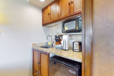 Fridge, microwave, coffee/tea maker, toaster