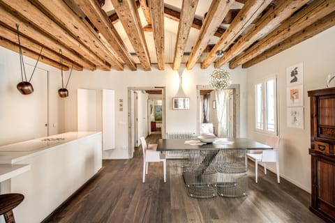 Big living room with kitchen counter