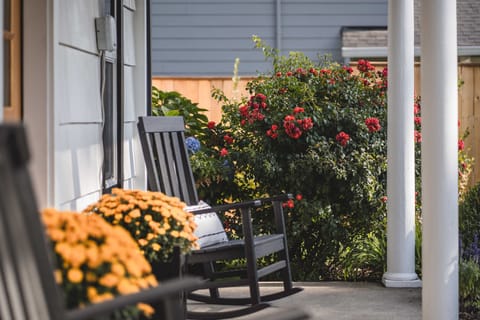 Front porch with rockers 