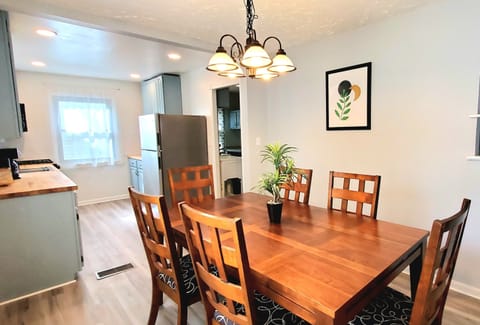 Beautiful, large dining area with expandable table to add more seating 