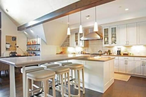 Kitchen w/ Extra Bar Seating