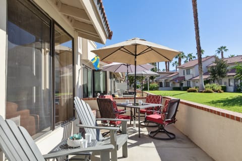 Front patio with table for four and comforable chairs
