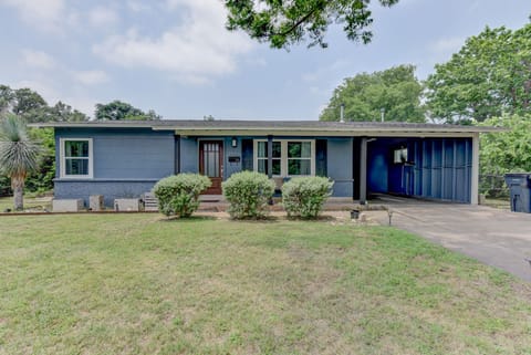 Front yard + Exterior