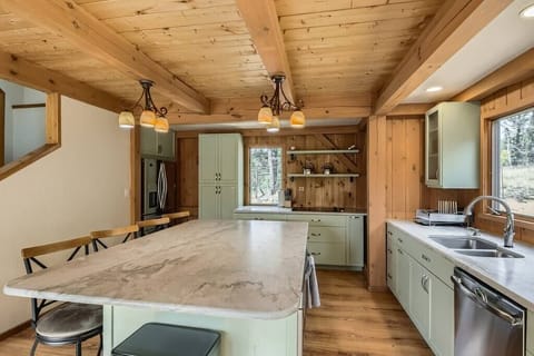 Full kitchen. Plenty of space for a large meal prep. Fully stocked.