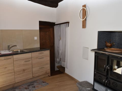 Cabinetry, Furniture, Property, Countertop, Building, Wood, Sink, Interior Design, Tap, Flooring