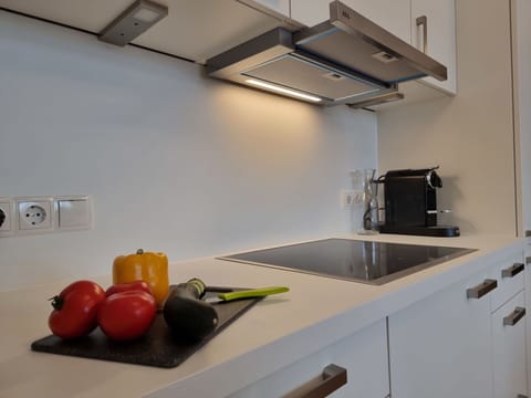 Cabinetry, Property, Kitchen Sink, Countertop, Wood, Kitchen Stove, Interior Design, Kitchen, Sink, Kitchen Appliance