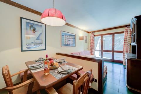 Living and dining room