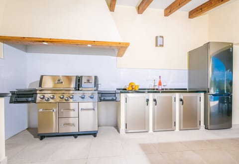 Incredible equipment