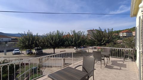 Terrace view access only from room 1 and 2 on the first floor