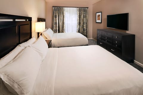 orlin-hi-res-suite-2-bedroom-1k2d-guest-bedroom.jpg