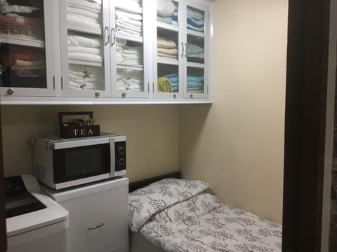 3 bedrooms, in-room safe, iron/ironing board, free WiFi