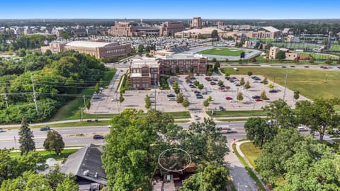 d9eb71db-90a8-4f84-ad42-88762d0ab015