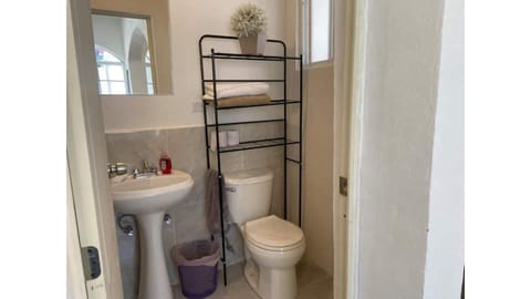 Combined shower/tub, hair dryer, towels, soap