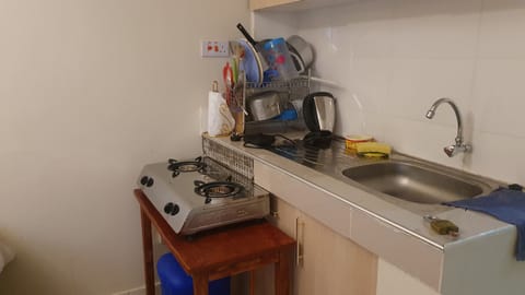 Fridge, microwave, stovetop, electric kettle