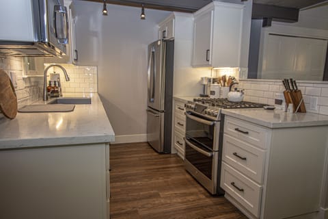 Price Kitchen - Price Kitchen