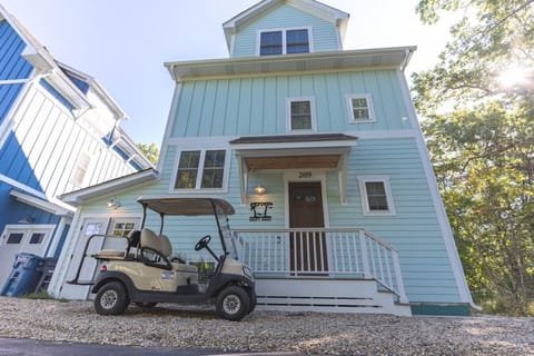 Welcome to Drift Away! Enjoy getting around in golf cart