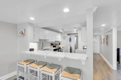 Fully updated kitchen