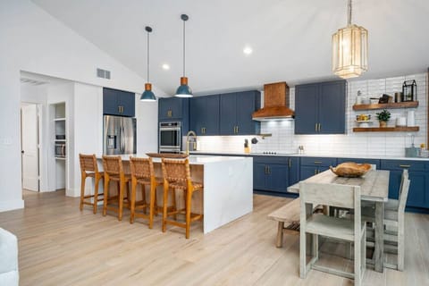 Dining area and island bar seating