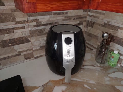 Fridge, microwave, stovetop, electric kettle