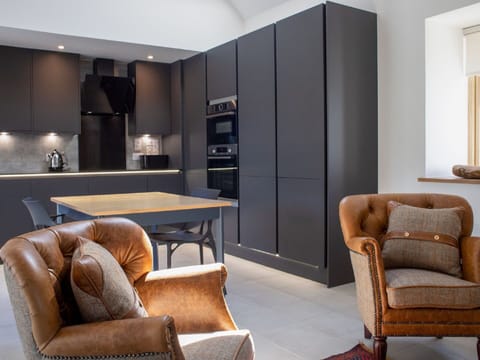 Furniture, Comfort, Wood, Chair, Interior Design, Flooring, Floor, Living Room, Table, Hardwood