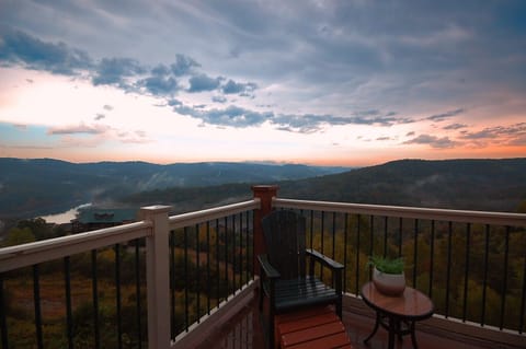 Amazing views of the Ozark mountains and Table Rock Lake