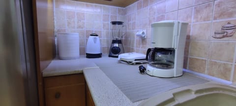 Fridge, microwave, oven, coffee/tea maker