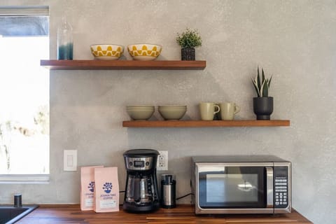 Pueblo Trail · Joshua Tree Living - Pool, Spa, Fire Pit, Views! House in Joshua Tree