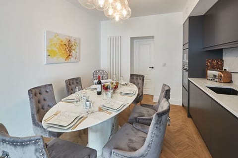 Oxford House, Harrogate - Host & Stay