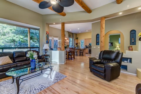 12 Foot Vaulted Ceilings