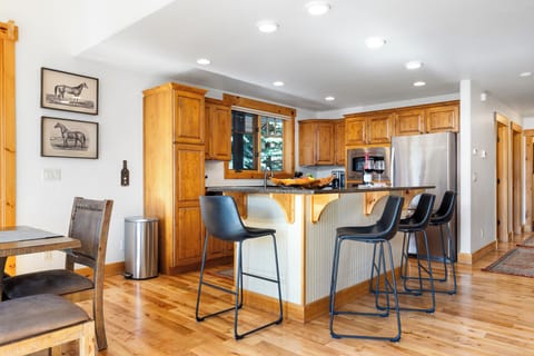 Fully equipped kitchen