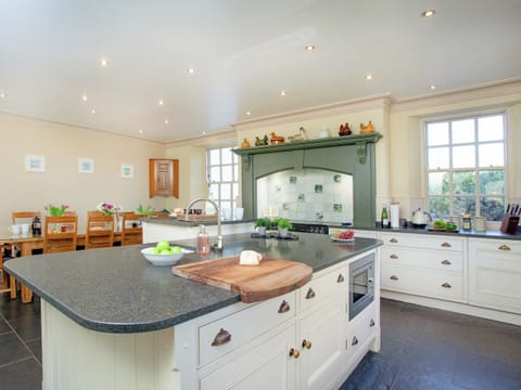 Kitchen | High Park House, Littleham, near Bideford