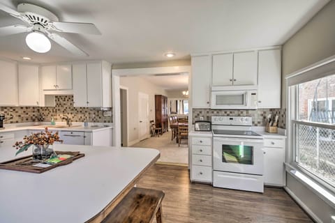 Kitchen | Toaster | Ceiling Fan