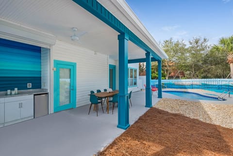 Outdoor pool, a heated pool