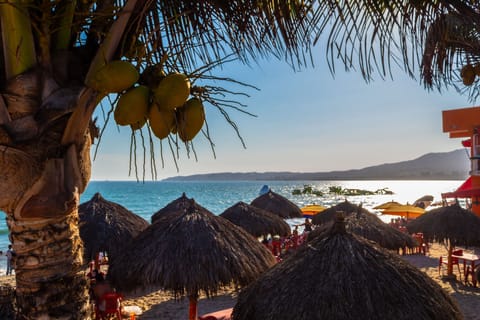 Beach nearby, sun loungers, beach towels