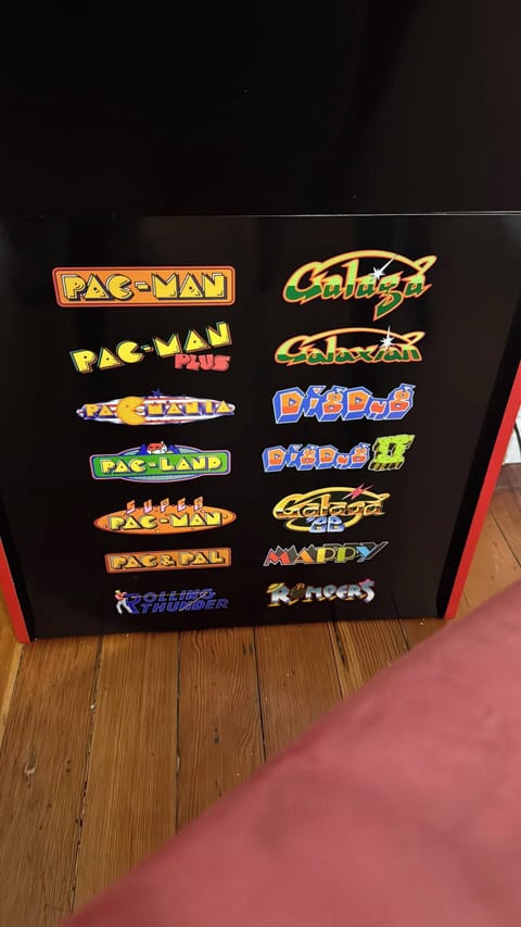 From Pac-Man to Galaga to Dig Dug, your ultimate retro gaming adventure starts here! Can you beat all the classics? Have fun in your San Diego getaway in our Loft Suite