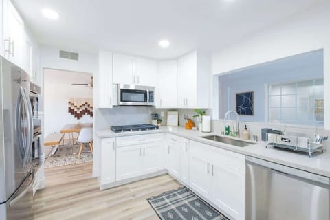 You’ll love cooking up all your family favorites in the modern, fully equipped kitchen