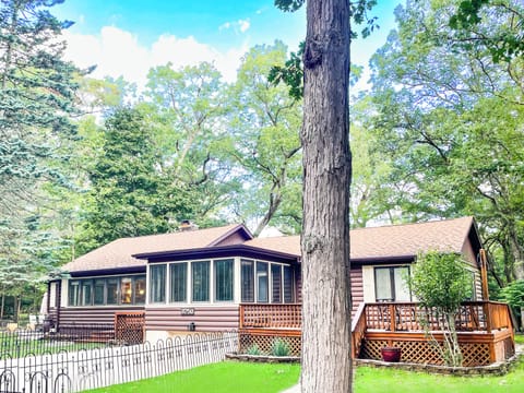 Welcome to Wade's Cabin!