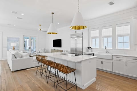 Maison de Joie Kitchen