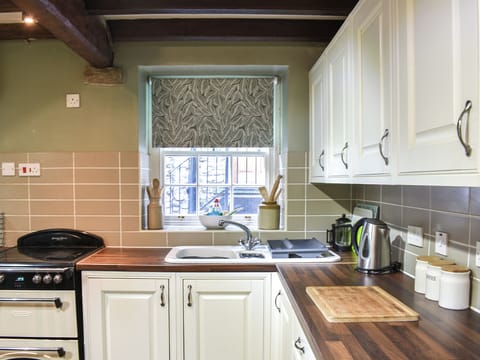 Kitchen | Stable Cottage, Askrigg