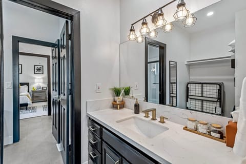 Bathtub, jetted tub, hair dryer, towels