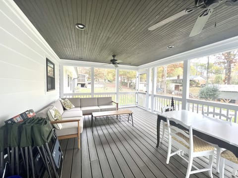 Screened-in Back Porch