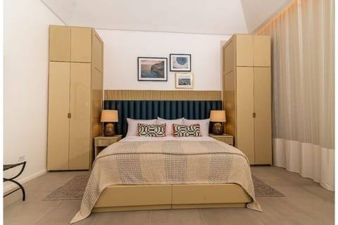 10 bedrooms, Frette Italian sheets, in-room safe, WiFi