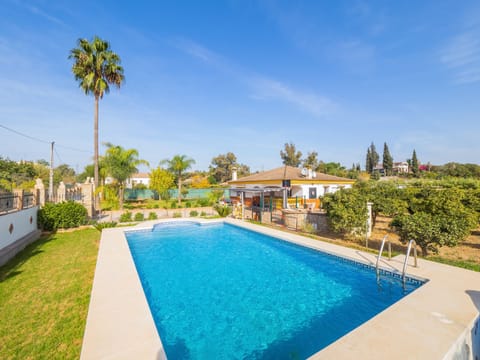 Wonderful holiday villa with swimming pool in Alhaurín