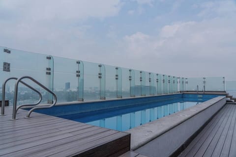 Outdoor swimming pool 
