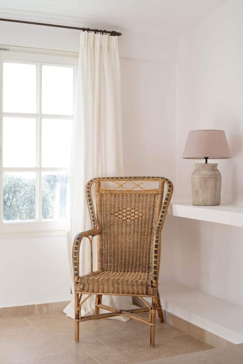 0efbe787-1f64-4af3-86ff-c5791a3a69ee