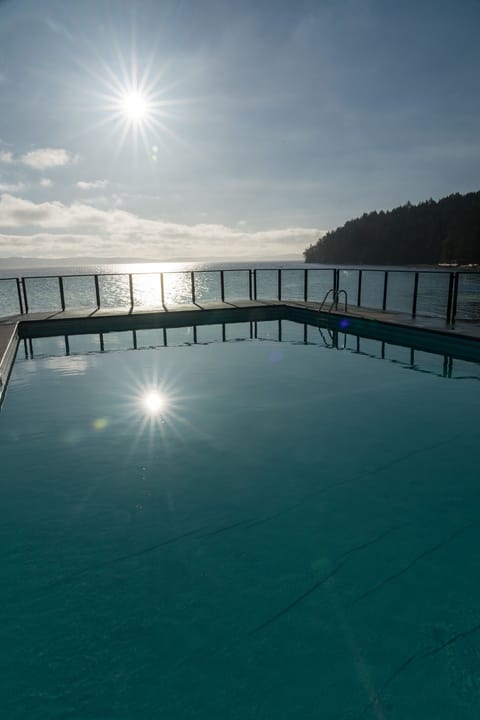 The sun loves the pool as much as we do!