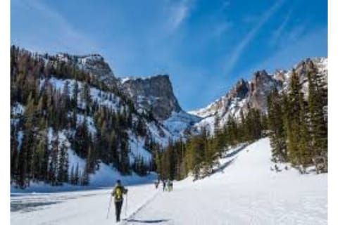 Snow and ski sports